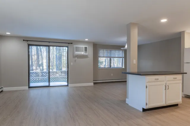 $2,700 | 185 Indian Rock Road, Merrimack, NH 03054