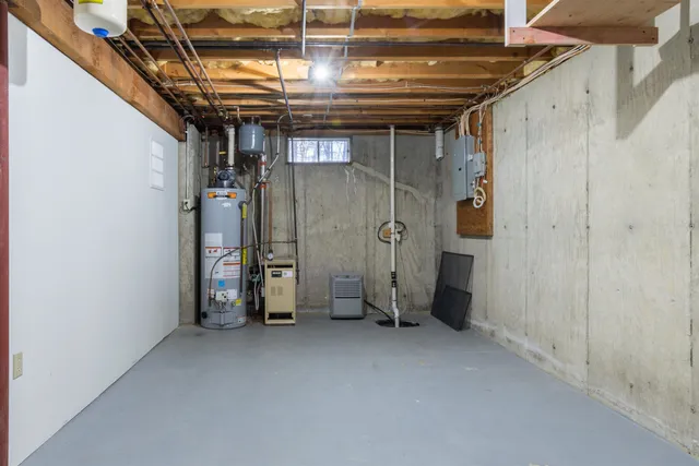 $2,700 | 185 Indian Rock Road, Merrimack, NH 03054