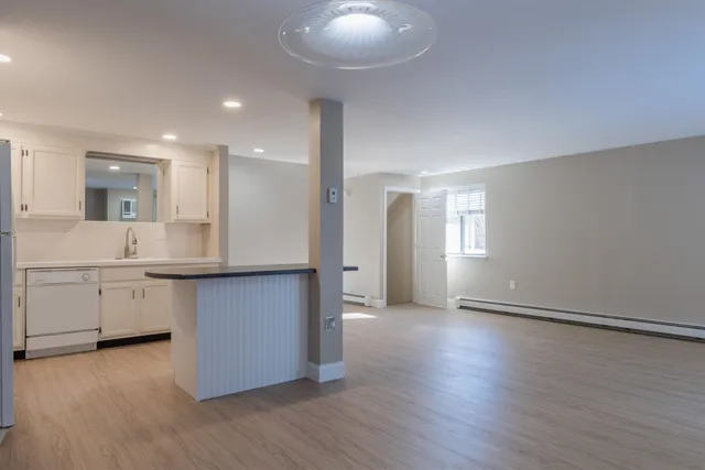 $2,700 | 185 Indian Rock Road, Merrimack, NH 03054