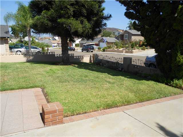 2326 Doubletree Road Spring Valley, CA 91978 - Photo 5 of 17