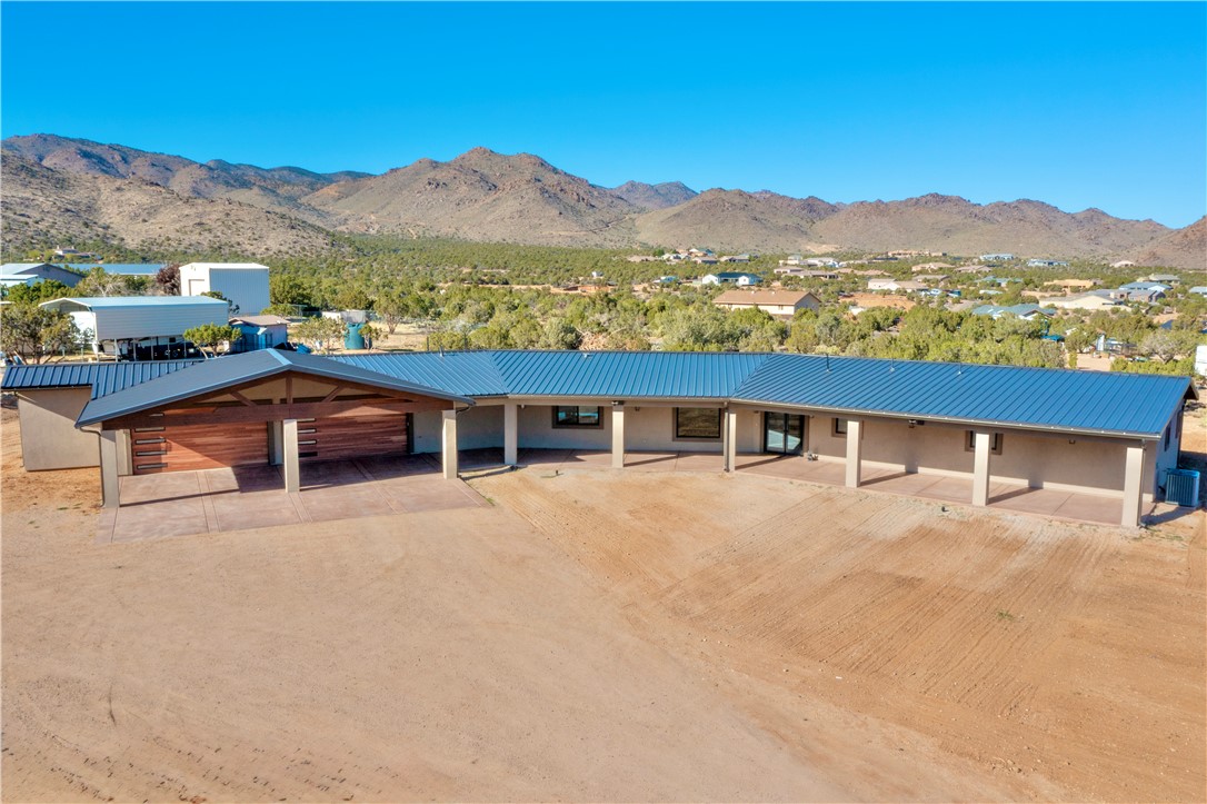 919 West Jordan Ranch Road Kingman, AZ 86409 - Photo 1 of 53 This uniquely shaped home has been stripped down and turned into a masterpiece!