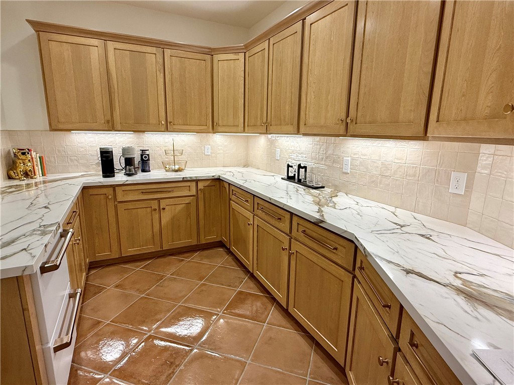 919 West Jordan Ranch Road Kingman, AZ 86409 - Photo 22 of 53 A large pantry that doubles as a coffee bar area, and storage for the chef! :)
