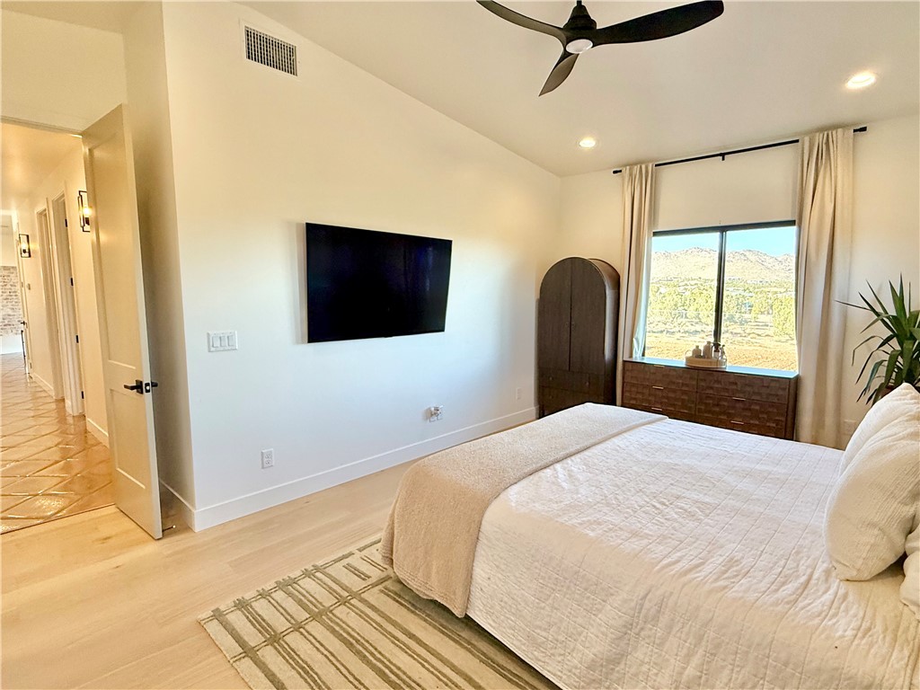 919 West Jordan Ranch Road Kingman, AZ 86409 - Photo 38 of 53 Master Bedroom