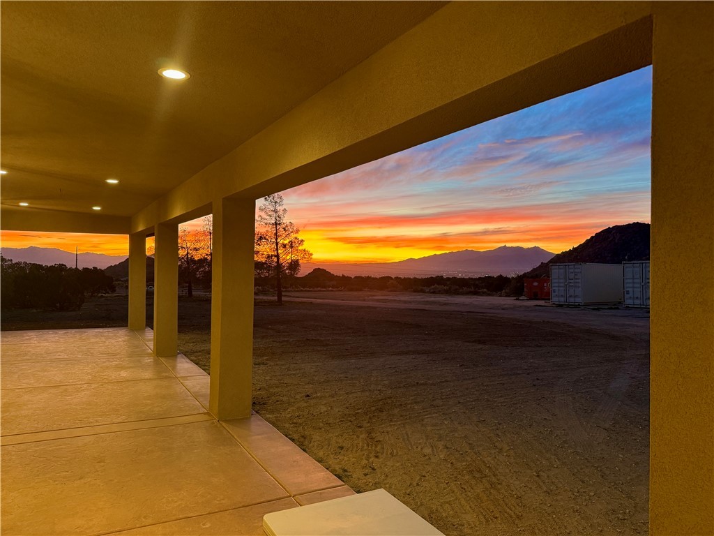 919 West Jordan Ranch Road Kingman, AZ 86409 - Photo 53 of 53 Stunning sunrise and sunsets are stunning!!!