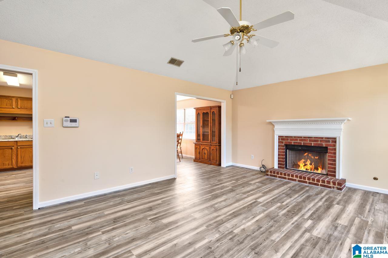 177 Stonebridge Circle Pelham, AL 35124 - Photo 3 of 27