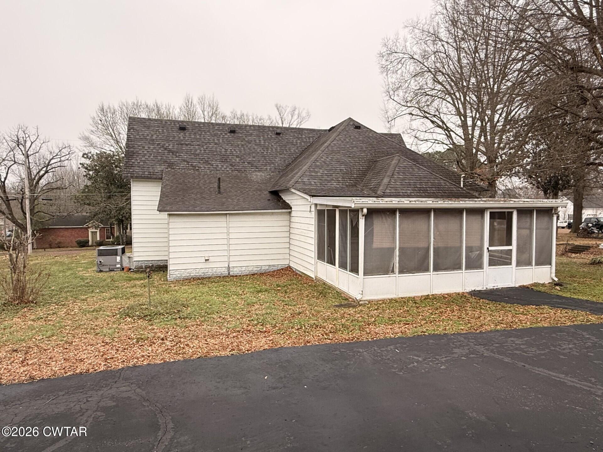 406 Maple Heights Street Kenton, TN 38233 - Photo 42 of 43 a house with a yard