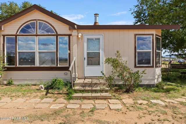 $380,000 | 24975 North Naples Street, Paulden, AZ 86334