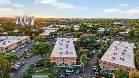 $275,000 | 1930 Northeast 2nd Avenue, Unit 206L, Wilton Manors, FL 33305