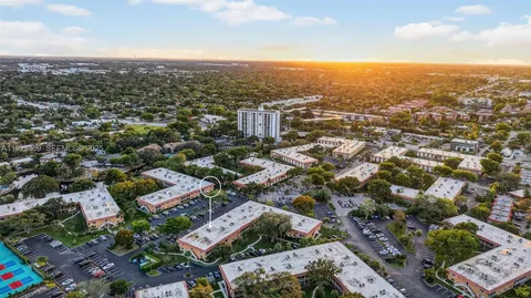 $275,000 | 1930 Northeast 2nd Avenue, Unit 206L, Wilton Manors, FL 33305