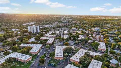 $275,000 | 1930 Northeast 2nd Avenue, Unit 206L, Wilton Manors, FL 33305