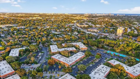 $275,000 | 1930 Northeast 2nd Avenue, Unit 206L, Wilton Manors, FL 33305