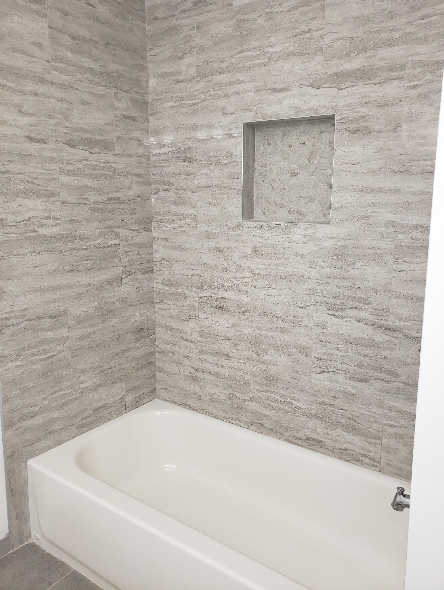 3653 Cedar Street, Unit A Murfreesboro, TN 37127 - Photo 7 of 10 a bathroom with a bathtub