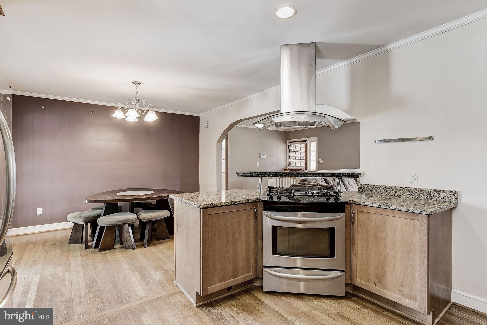 22200 Slidell Road Boyds, MD 20841 - Photo 14 of 51 Eat-In Kitchen | Stainless Steel Appliances