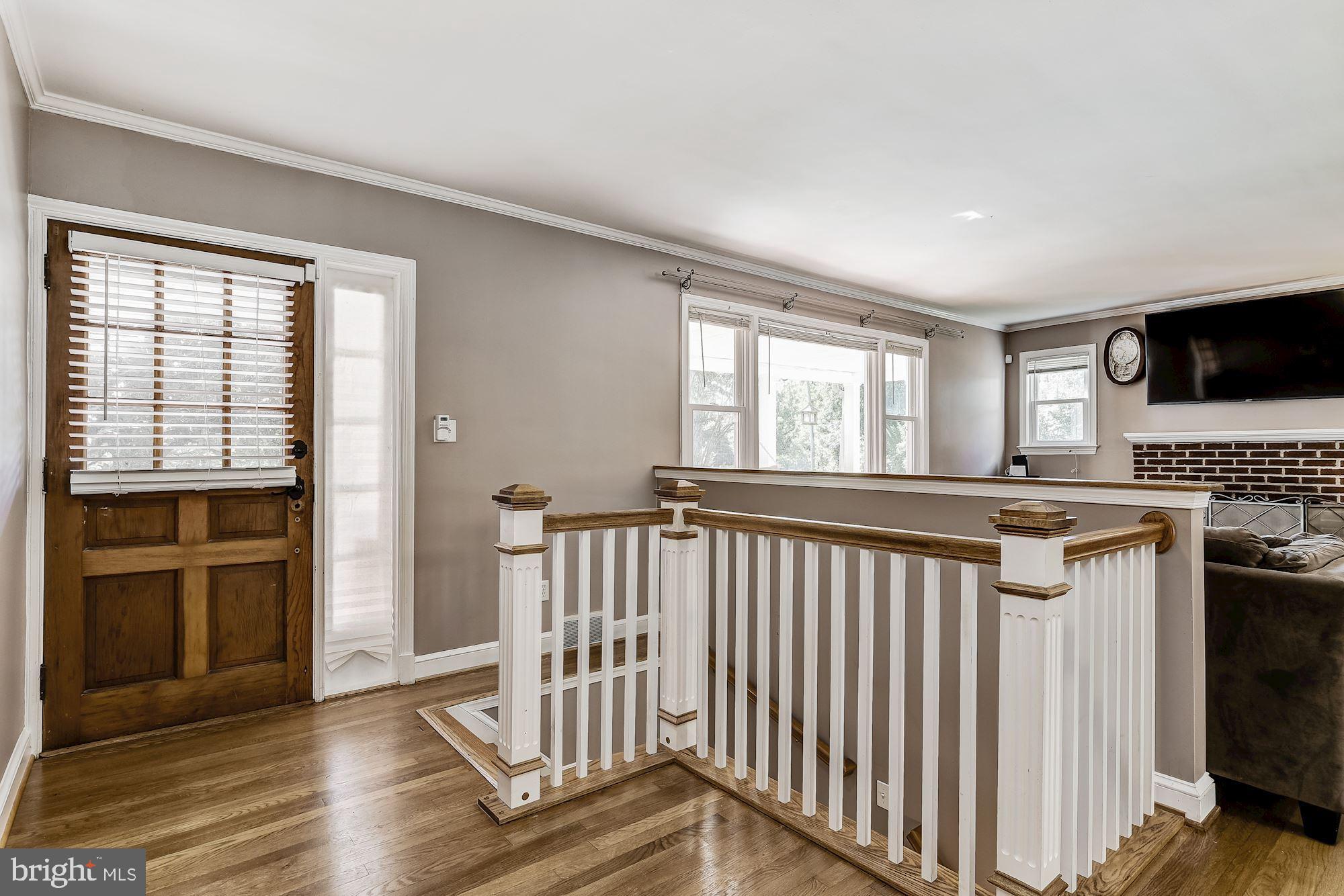 22200 Slidell Road Boyds, MD 20841 - Photo 3 of 51 Foyer | Hardwood Floors