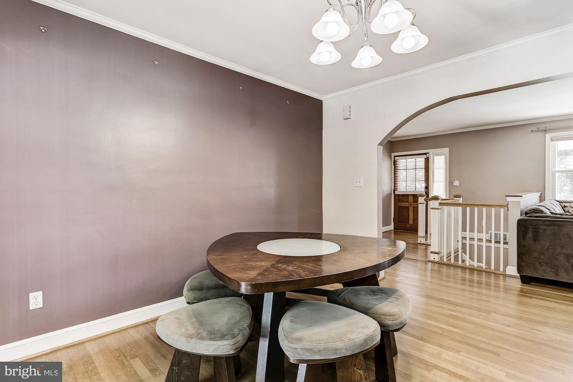 22200 Slidell Road Boyds, MD 20841 - Photo 9 of 51 Dining Room | Hardwood Floors