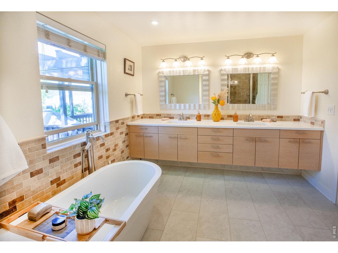6152 Hygiene Road Longmont, CO 80503 - Photo 13 of 40 Primary Bath Double sinks