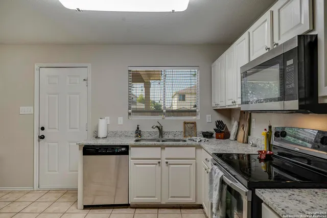 $299,900 | 8422 Parkdale Cove, San Antonio, TX 78249