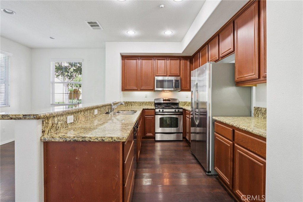 44929 Bellflower Lane Temecula, CA 92592 - Photo 9 of 22