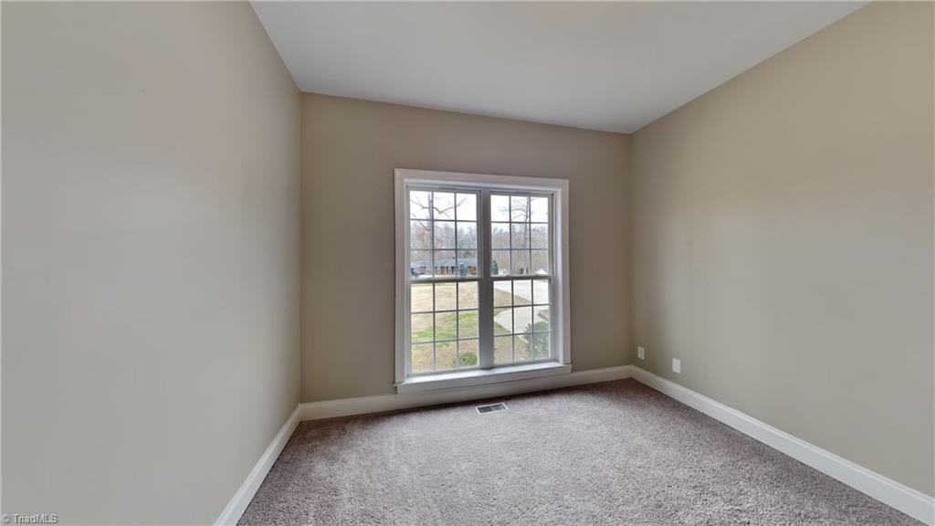 703 Williamsdale Road Graham, NC 27253 - Photo 9 of 11 Gallery Image 9