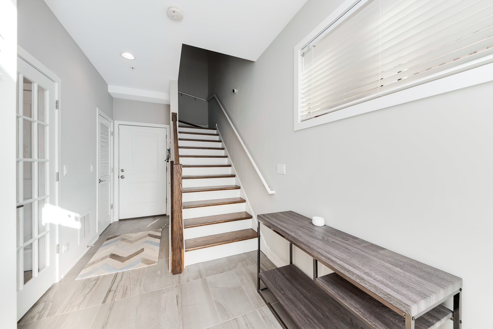 1025 Walnut Way Oak Park, IL 60302 - Photo 12 of 25