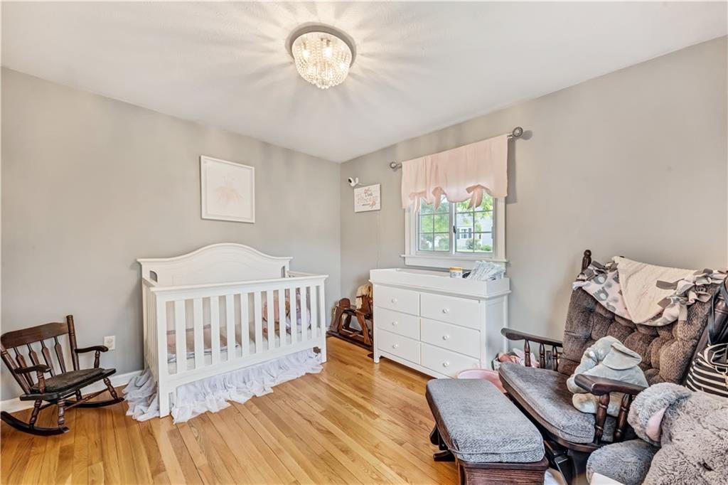 1248 Savannah Road New Castle, PA 16101 - Photo 19 of 25 a room with furniture and a window