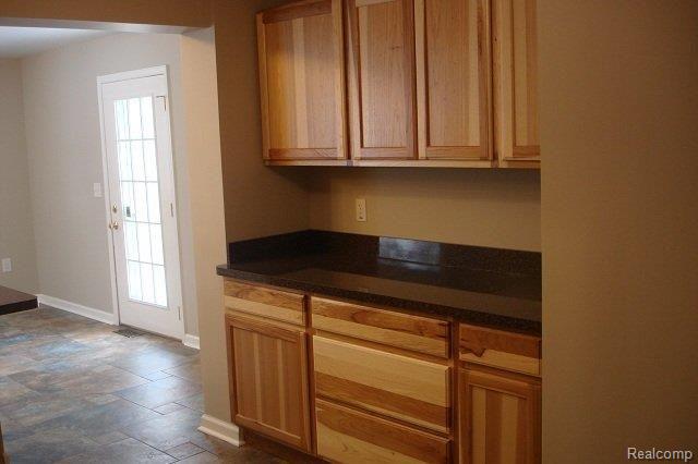 25631 Gibraltar Road Flat Rock, MI 48134 - Photo 5 of 12 g kitchen 3.JPG