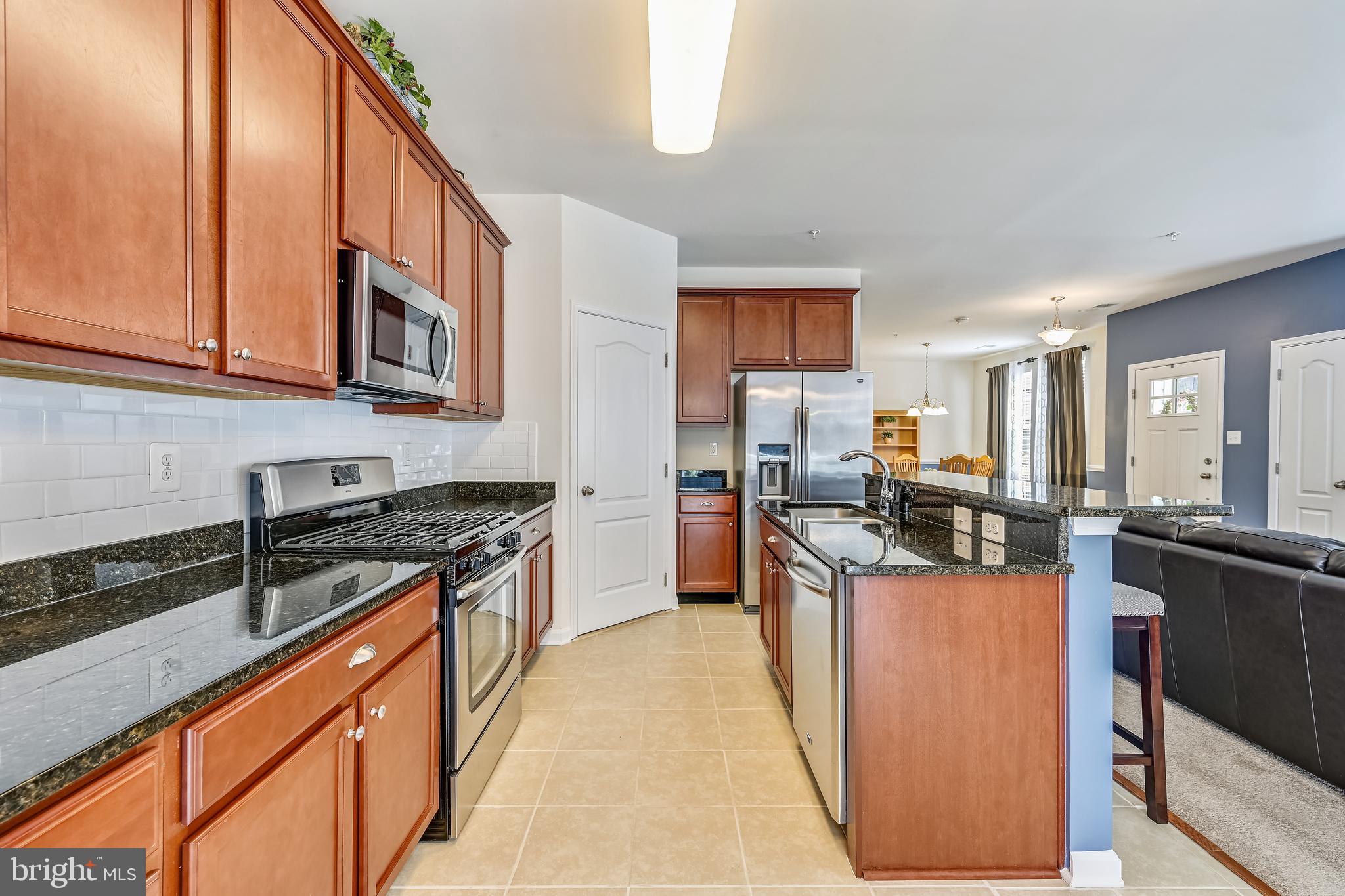 105 Jacobia Drive, Unit E4 Pasadena, MD 21122 - Photo 11 of 36 Room for entertaining