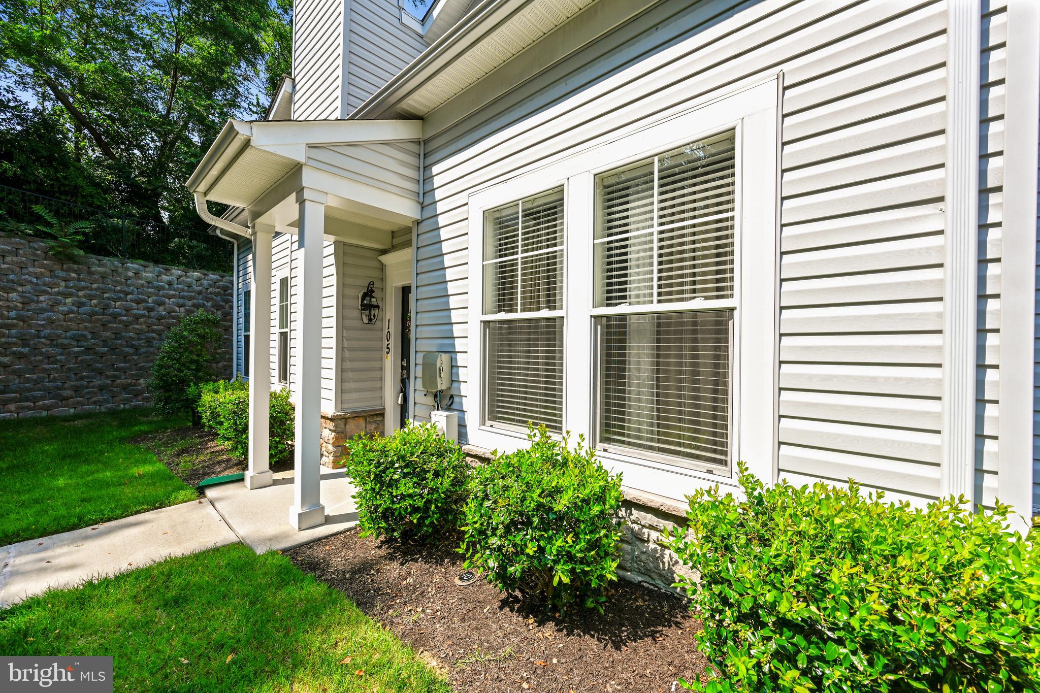 105 Jacobia Drive, Unit E4 Pasadena, MD 21122 - Photo 33 of 36 Nice landscaping