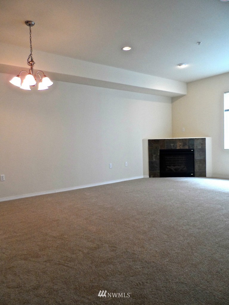 14915 38th Drive Southeast Bothell, WA 98012 - Photo 4 of 13