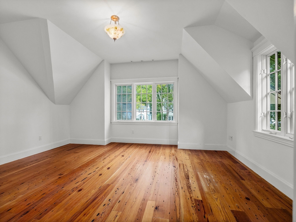 189 Islington Road Newton, MA 02466 - Photo 15 of 22