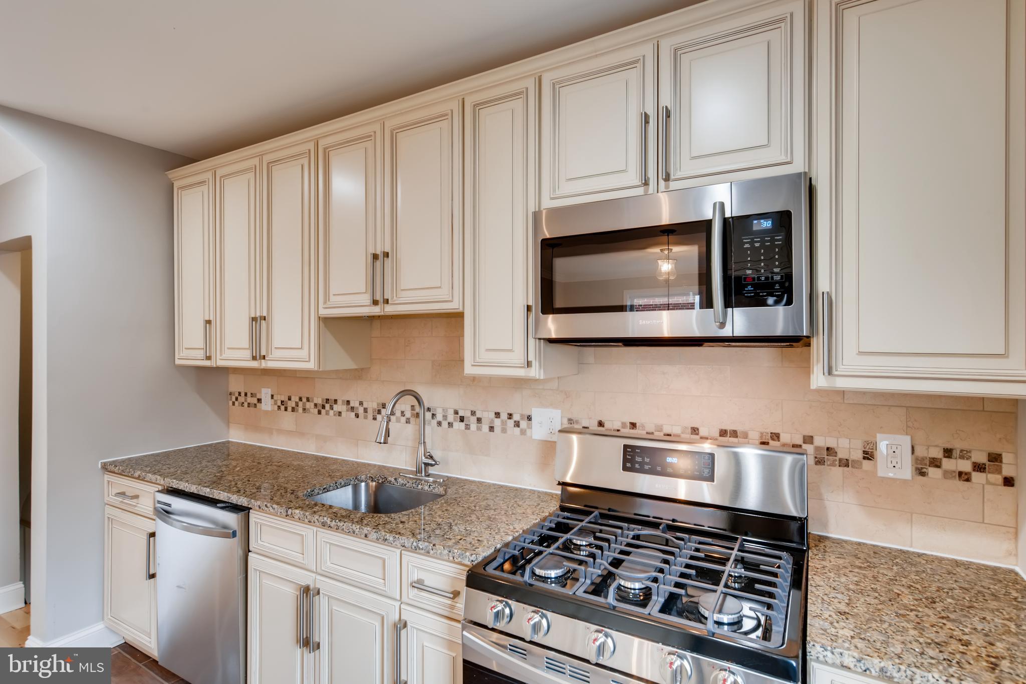 1647 Shadyside Road Baltimore, MD 21218 - Photo 11 of 27 Gallery Image 11