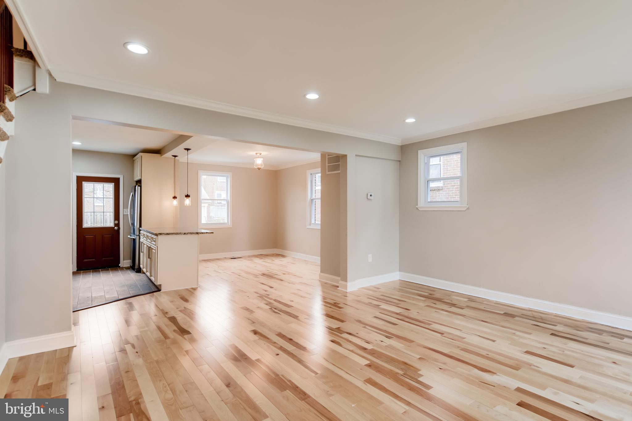 1647 Shadyside Road Baltimore, MD 21218 - Photo 3 of 27 Gallery Image 3