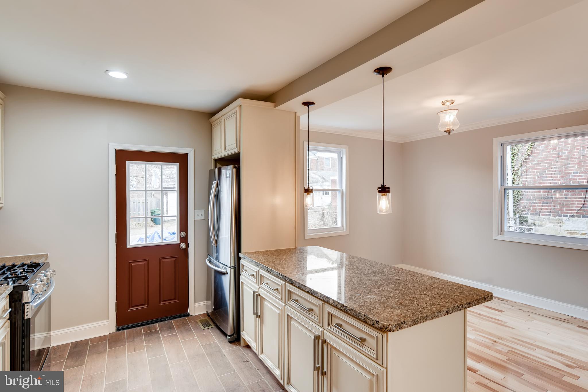 1647 Shadyside Road Baltimore, MD 21218 - Photo 8 of 27 Gallery Image 8