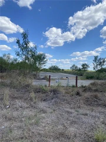 $159,000 | 1701 South Hwy 281, Falfurrias, TX 78355