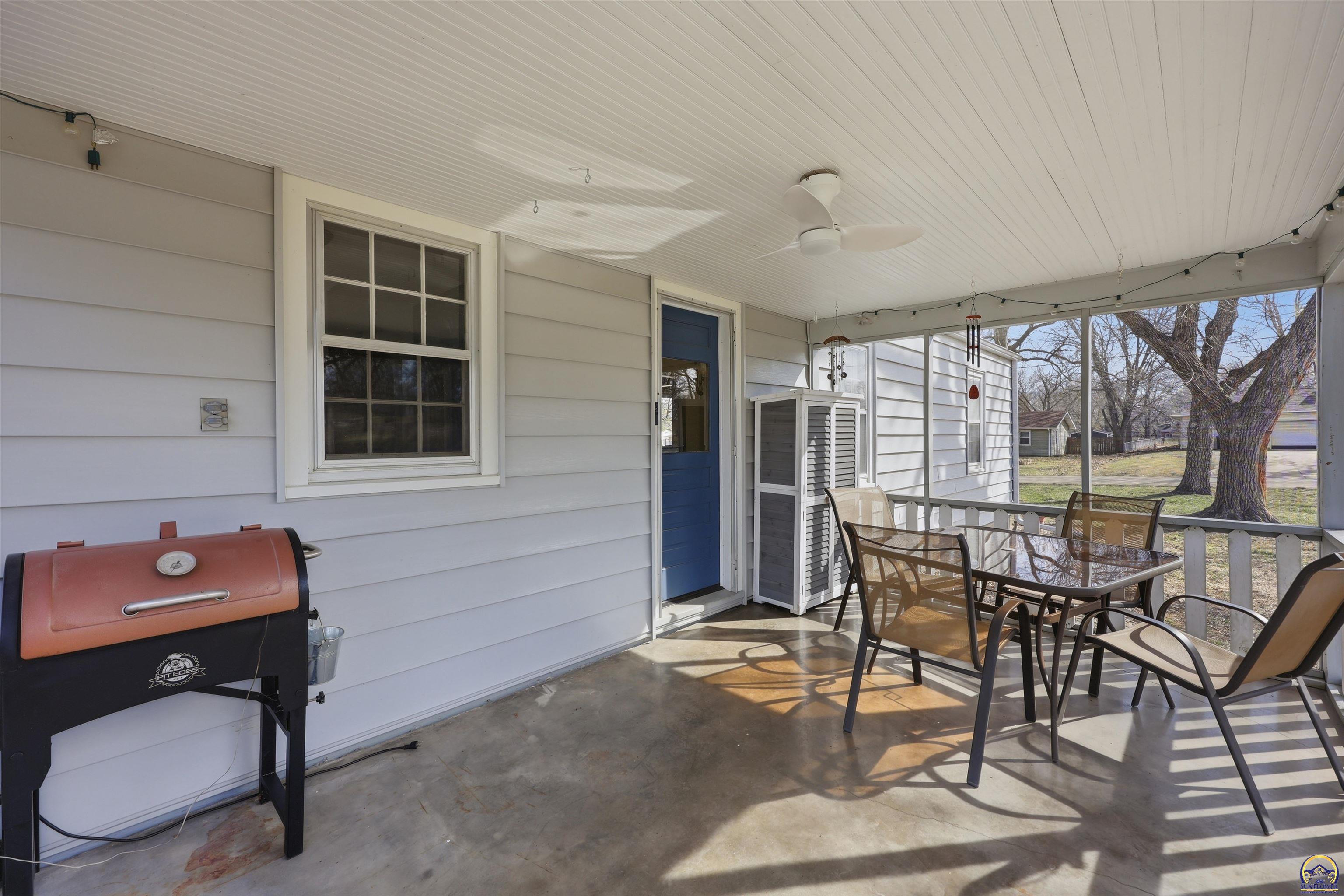 811 Southeast Tecumseh Road Tecumseh, KS 66542 - Photo 20 of 31