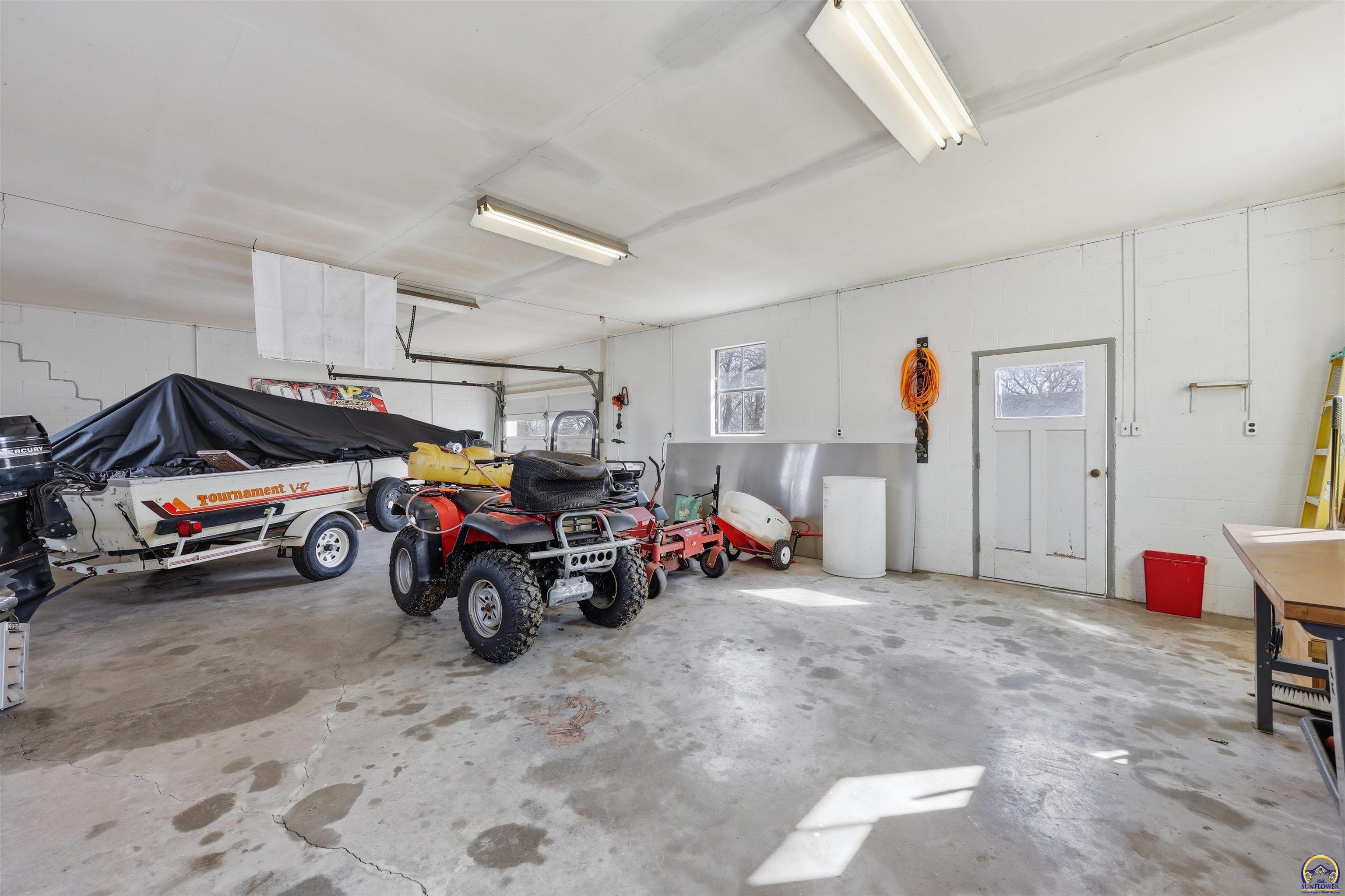 811 Southeast Tecumseh Road Tecumseh, KS 66542 - Photo 26 of 31