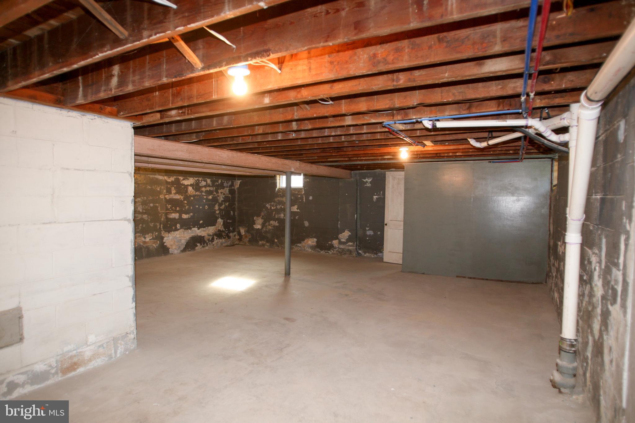 13 Windsor Road Wilmington, DE 19809 - Photo 31 of 37 Unfinished full basement