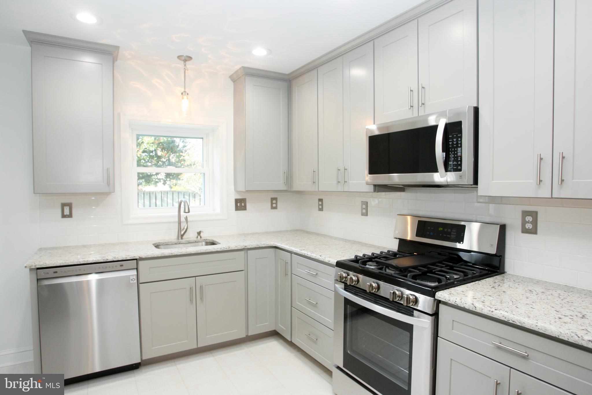13 Windsor Road Wilmington, DE 19809 - Photo 10 of 37 All new appliances