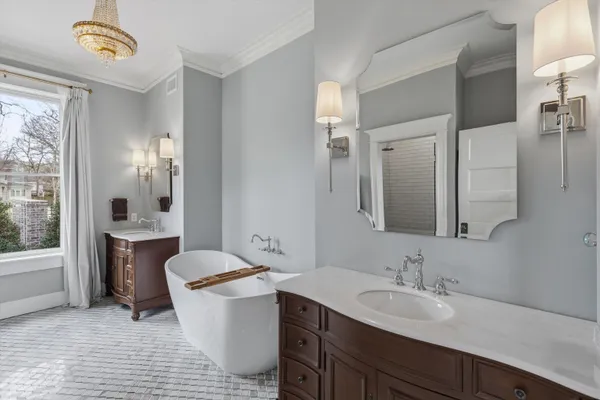 $1,795,000 | 227 Stonewall Street, Memphis, TN 38112