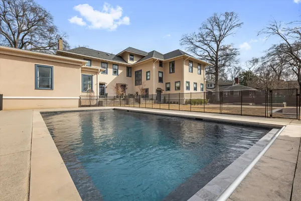 $1,795,000 | 227 Stonewall Street, Memphis, TN 38112