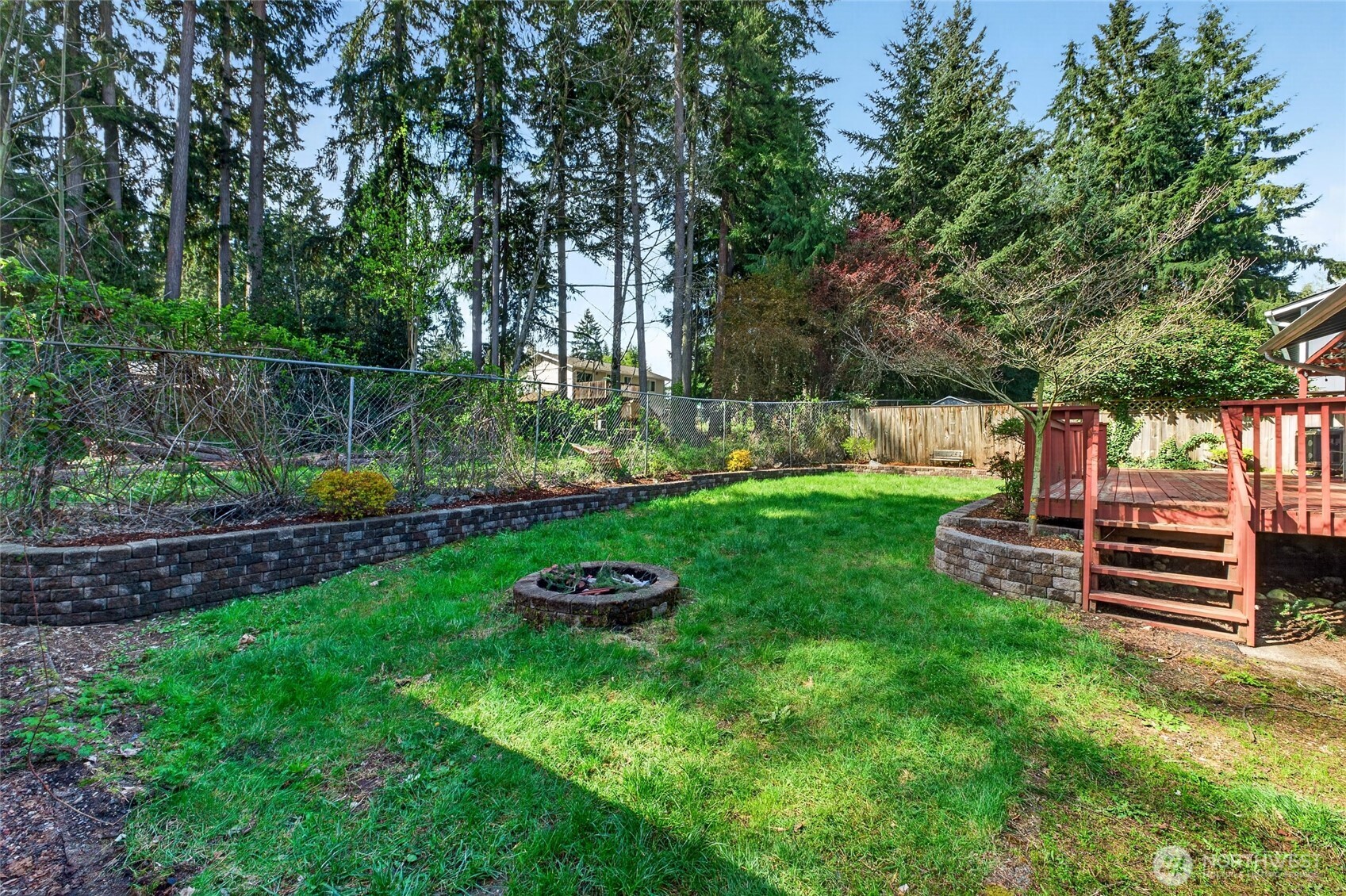 19010 63rd Street East Lake Tapps, WA 98391 - Photo 7 of 32 a view of a park with large trees