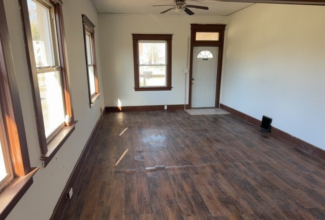 1638 4th Street Madison, IL 62060 - Photo 2 of 20