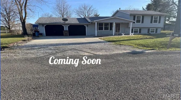 $264,900 | 1014 East Mill Street, Staunton, IL 62088