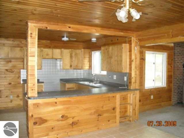 743 South High Bridge Road Wellston, MI 49689 - Photo 5 of 6 1702597-4.JPG