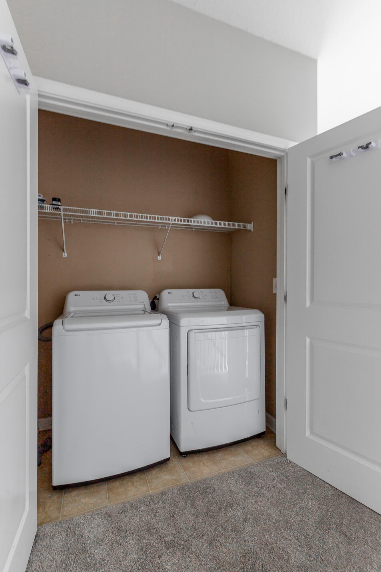 6105 Regency Court Chattanooga, TN 37421 - Photo 19 of 37 Laundry