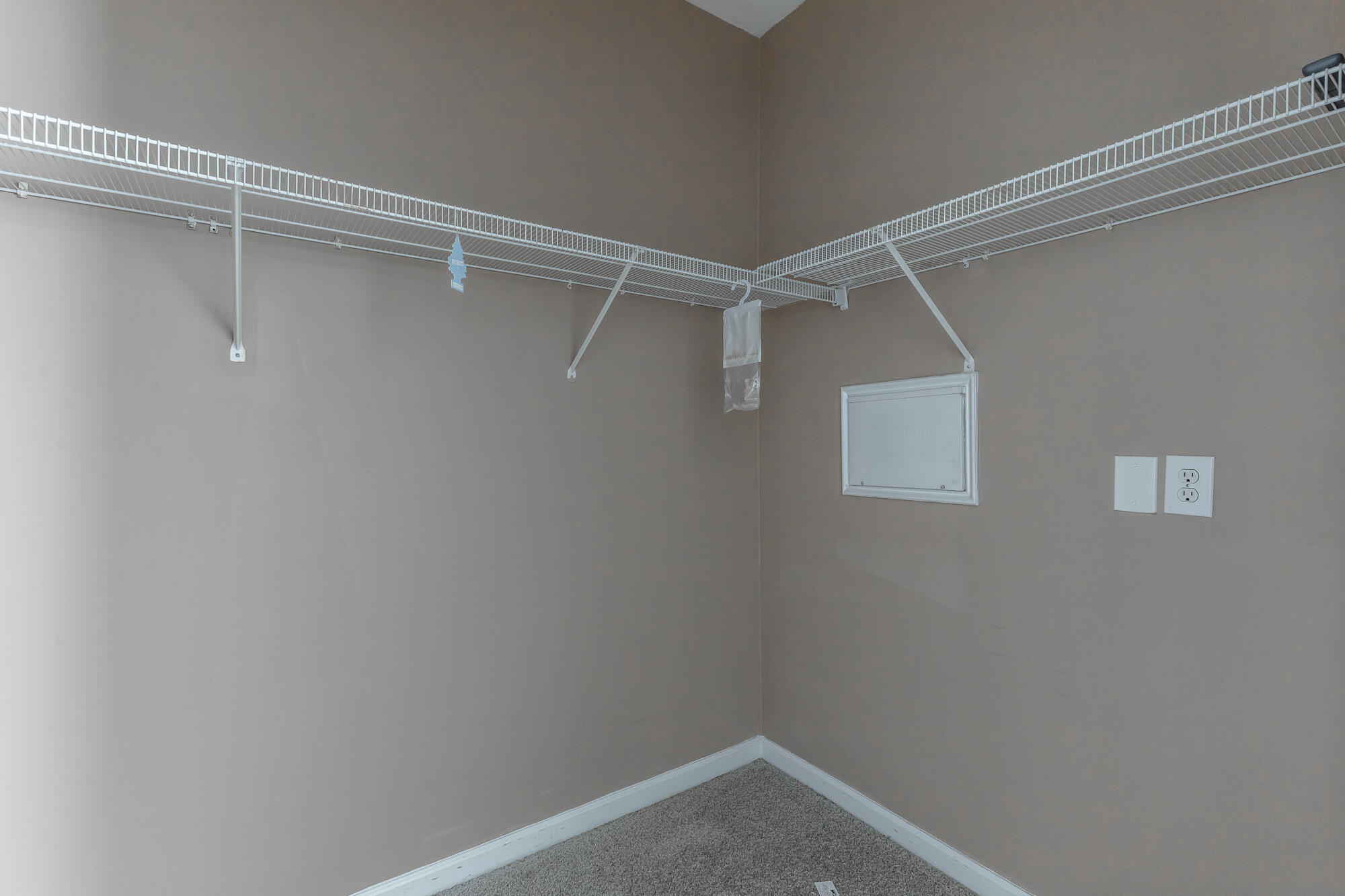 6105 Regency Court Chattanooga, TN 37421 - Photo 31 of 37 Walk-in-CLoset