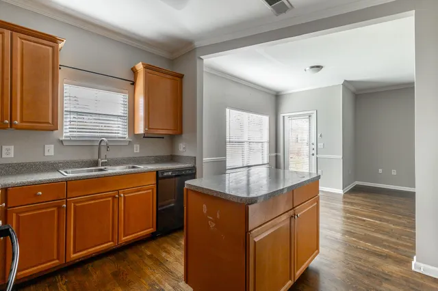 $2,200 | 6105 Regency Court, Chattanooga, TN 37421