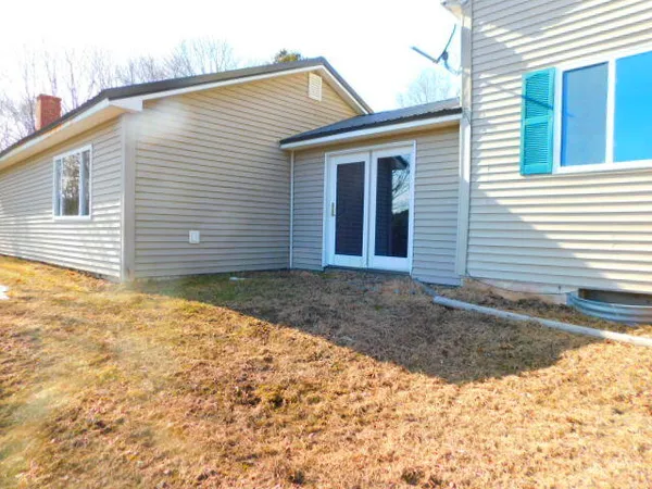 $224,000 | 88 Water Street, Machias, ME 04654