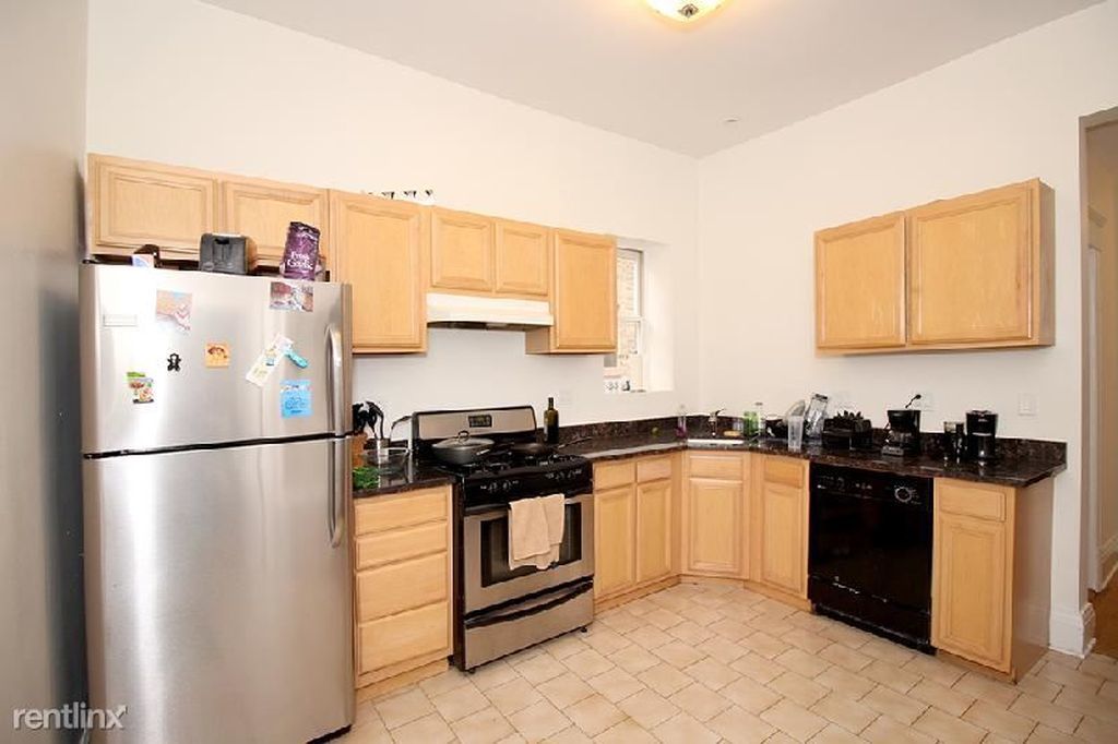 717 West Roscoe Street, Unit 1 Chicago, IL 60657 - Photo 3 of 20