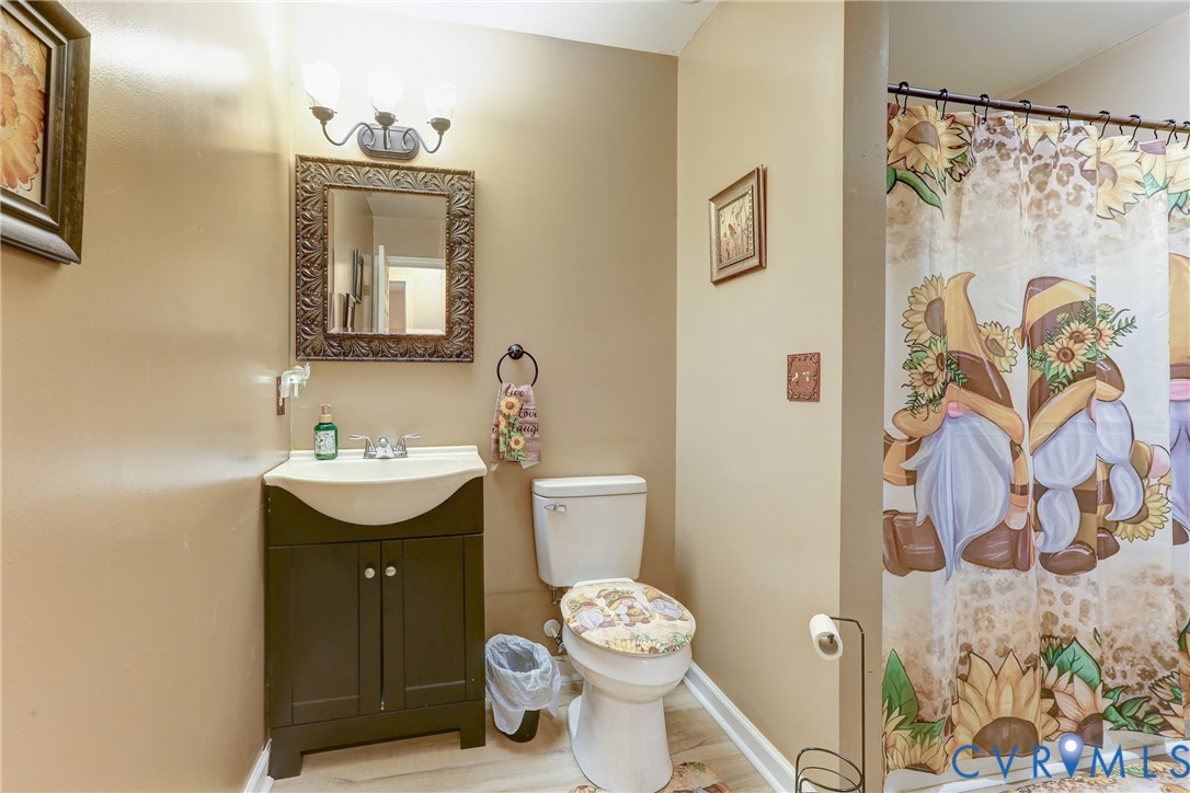9689 Shannon Hill Road Louisa, VA 23093 - Photo 17 of 37